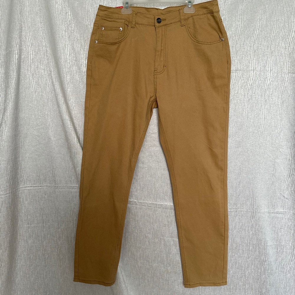 JEANS (New), men’s straight leg jeans, size 34